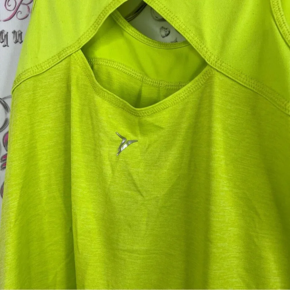Oldnavy active tank top neon bright green Vibrant Yellow Women's Tank Top